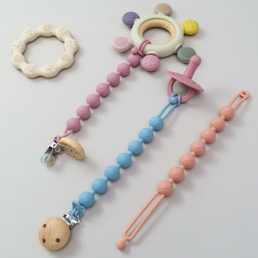 Personalized Pacifier Clip – Silicone & Wood